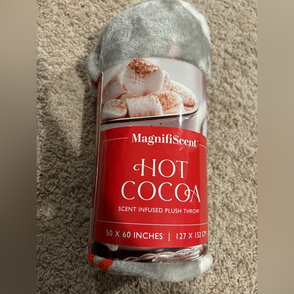 Scented throw blanket